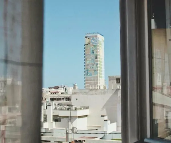 Apartamento Centrio, Teatro